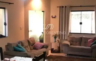 Casa para venda em jardim maria augusta de 180.00m² com 4 quartos, 3 suites e 2 garagens