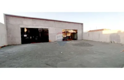 Imóvel comercial para alugar em vila cristóvam de 283.00m² com 6 garagens