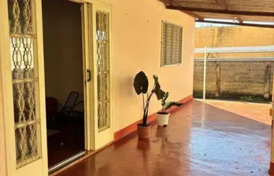 Casa para venda em jardim das rosas de 114.00m² com 2 quartos e 4 garagens