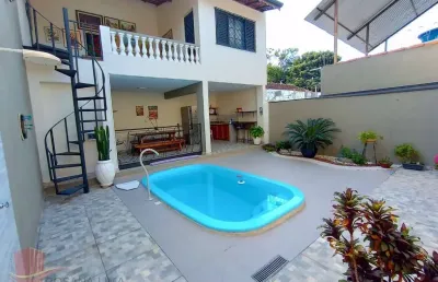 Casa para venda em centro de 450.00m² com 3 quartos, 1 suite e 3 garagens