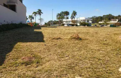 Terreno en condomínio para venda em quintas do ingaí de 809.00m²