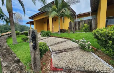 Casa de condomínio para venda em centro de 752.00m² com 4 quartos, 2 suites e 3 garagens