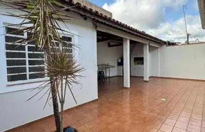 Casa para venda em jardim europa de 170.00m² com 3 quartos, 1 suite e 2 garagens