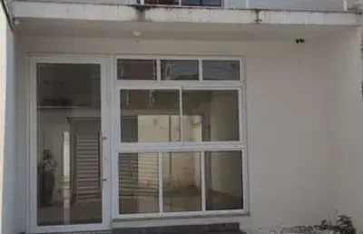 Sobrado para alugar em socorro de 150.00m² com 3 quartos, 1 suite e 4 garagens