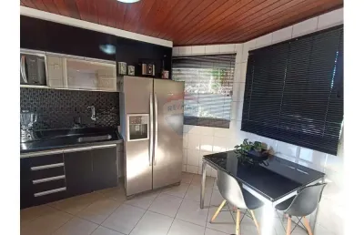 Casa de condomínio para venda em jacarepaguá de 200.00m² com 3 quartos, 2 suites e 3 garagens