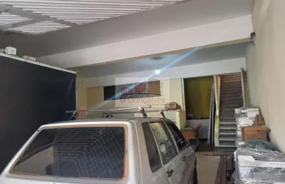 Sobrado para venda em centro de 240.00m² com 4 quartos, 1 suite e 4 garagens