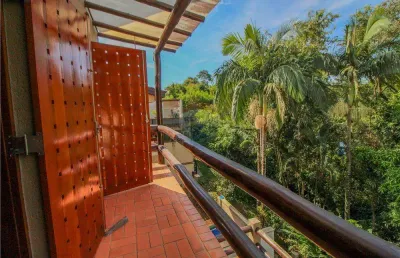 Casa de condomínio para alugar em granja olga i de 305.00m² com 5 quartos, 1 suite e 2 garagens