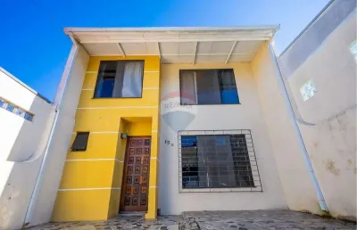 Casa para venda em hauer de 190.00m² com 4 quartos, 1 suite e 3 garagens