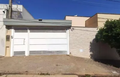 Casa para venda em jardim marília de 180.00m² com 2 quartos, 1 suite e 2 garagens