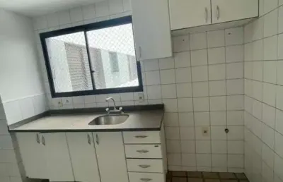 Apartamento para alugar em centro de 174.00m² com 3 quartos, 2 suites e 2 garagens