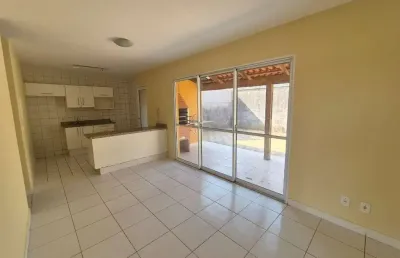 Casa para alugar em parque das esmeraldas de 250.00m² com 3 quartos, 1 suite e 1 garagem