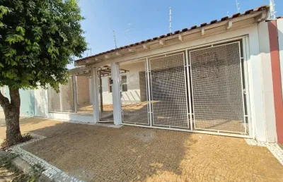 Casa para alugar em jardim guarujá de 260.00m² com 4 quartos, 1 suite e 4 garagens