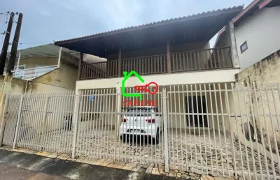Casa para venda em bosque de 250.00m² com 3 quartos, 1 suite e 6 garagens