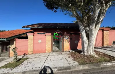 Casa para venda em bosque de 250.00m² com 3 quartos, 1 suite e 4 garagens