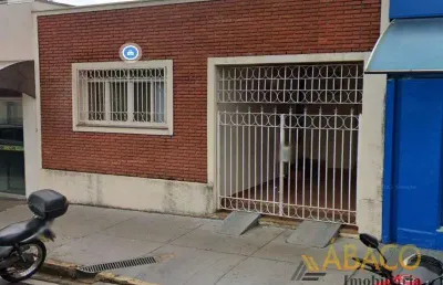 Casa para alugar em centro de 138.75m² com 3 quartos e 1 garagem