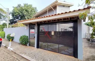 Casa para venda em centro de 167.00m² com 3 quartos, 1 suite e 2 garagens