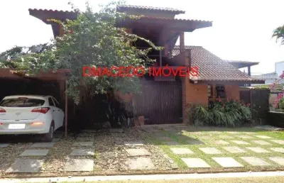 Prédio comercial para venda em praia da lagoinha de 441.00m² com 3 quartos, 1 suite e 3 garagens