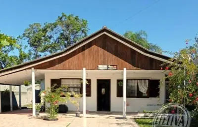 Casa para venda em matinhos de 160.00m² com 4 quartos, 1 suite e 5 garagens