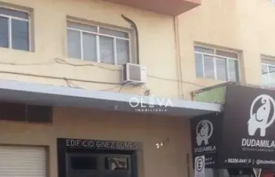 Apartamento para venda em centro de 90.00m² com 2 quartos
