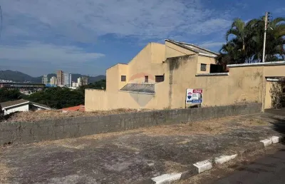 Terreno à venda na Rua Policarpo Guimarães, Jardim Primavera, Bragança Paulista