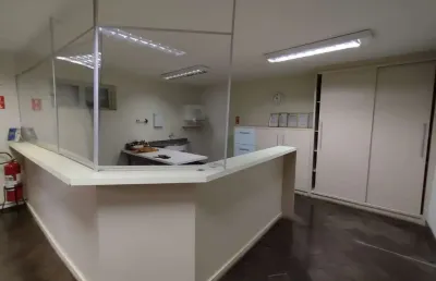 Sala comercial para alugar em alto de 50.00m² com 3 garagens