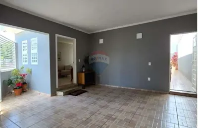 Casa para venda em jardim residencial flamboyant de 148.00m² com 2 quartos, 1 suite e 2 garagens