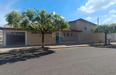 Casa para venda em vila alta de 260.00m² com 3 quartos, 1 suite e 3 garagens