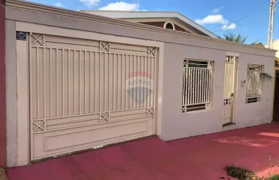 Casa para venda em centro de 154.17m² com 3 quartos e 3 garagens