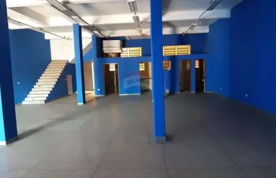 Sala comercial para alugar em vila dainese de 275.00m² com 4 garagens