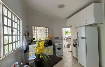 Casa para venda em jardim nova yorque de 150.00m² com 3 quartos, 1 suite e 2 garagens