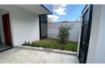 Sala comercial para alugar em jardim glória de 60.00m² com 2 garagens