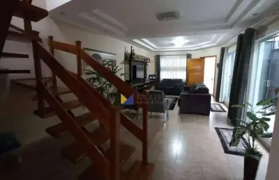 Sobrado para venda em jardim santa clara de 189.00m² com 3 quartos, 3 suites e 4 garagens