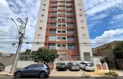 Apartamento para alugar em centro de 78.00m² com 3 quartos e 2 garagens