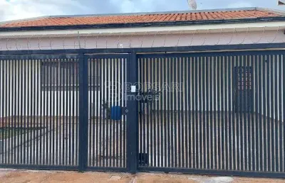 Casa para venda em jardim tabapuã (vila xavier) de 199.00m² com 4 quartos, 1 suite e 4 garagens