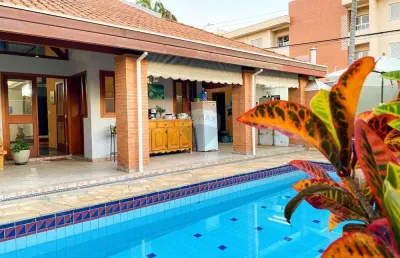 Casa para venda em centro de 214.00m² com 3 quartos e 1 suite