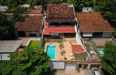 Casa de condomínio para venda em jacarepaguá de 453.00m² com 5 quartos, 2 suites e 2 garagens