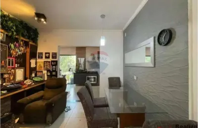 Casa de condomínio para venda em chácara pavoeiro de 111.00m² com 2 quartos e 2 suites