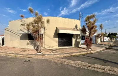 Loja para alugar em cidade jardim i de 220.00m² com 1 garagem