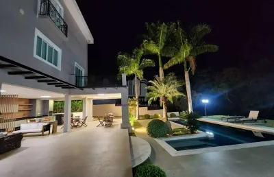 Casa para alugar em loteamento alphaville campinas de 650.00m² com 5 quartos, 4 suites e 8 garagens