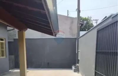 Casa para alugar em residencial jardim perolla de 123.00m² com 3 quartos, 2 suites e 2 garagens