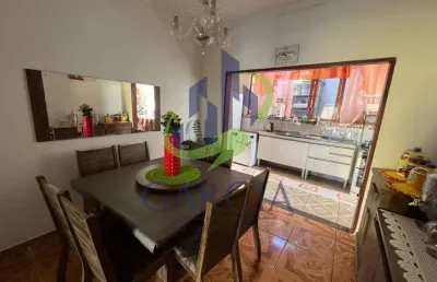 Casa para venda em jardim suécia de 300.00m² com 5 quartos e 1 garagem