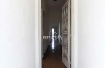 Casa para alugar em centro de 200.00m² com 3 quartos e 1 suite