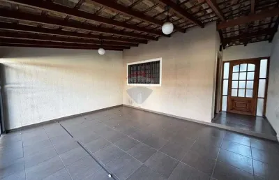 Casa para alugar em moradia do sol de 112.60m² com 3 quartos, 1 suite e 2 garagens