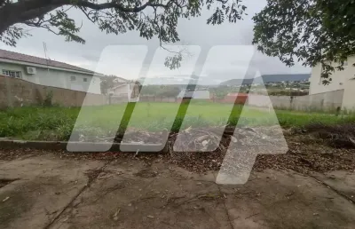 Terreno à venda no Centro, São Pedro 