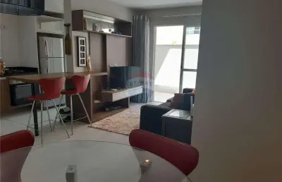 Apartamento para alugar em santa cândida de 62.00m² com 2 quartos e 1 garagem