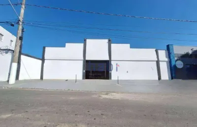 Galpão / depósito / armazém para alugar em além ponte de 600.00m² com 8 garagens