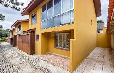 Sobrado para alugar em boqueirão de 110.00m² com 3 quartos, 1 suite e 2 garagens