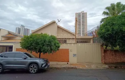 Casa para venda em centro de 140.00m² com 2 quartos e 3 garagens