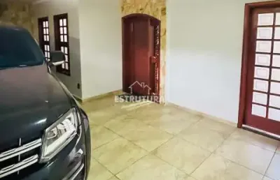 Casa para alugar em vila paulista de 110.00m² com 1 quarto, 1 suite e 2 garagens