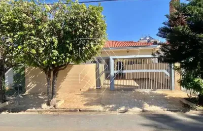Casa para alugar em jardim parati de 180.00m² com 3 quartos, 1 suite e 3 garagens